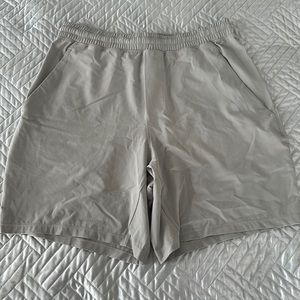 Men’s Lululemon Linerless Pacebreaker 7” Shorts